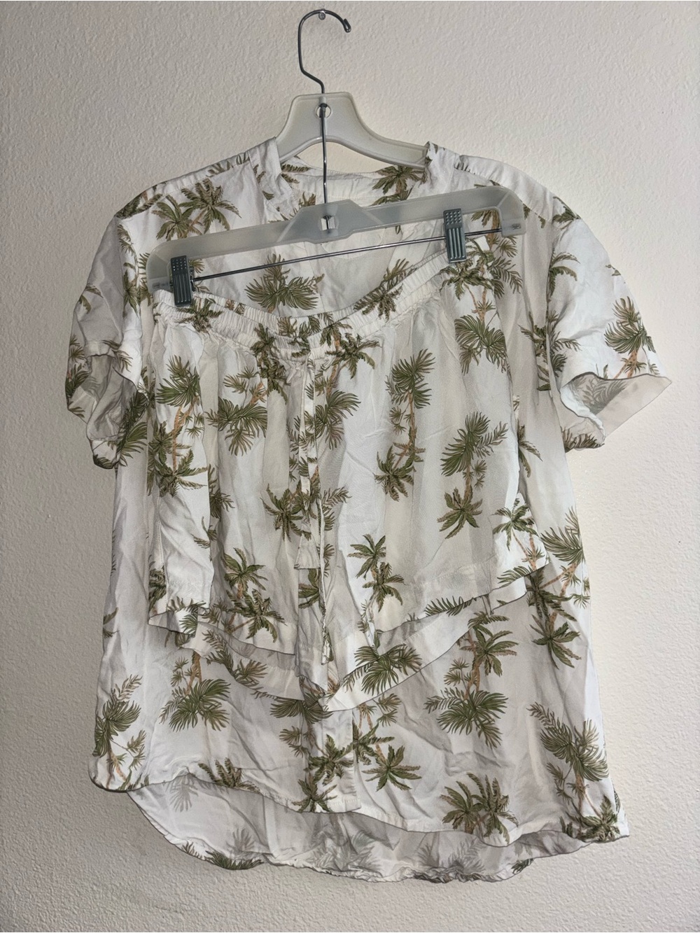 Piyama Maggie Pajama Set
Vintage Palm Tree Olive M - Picture 2 of 7